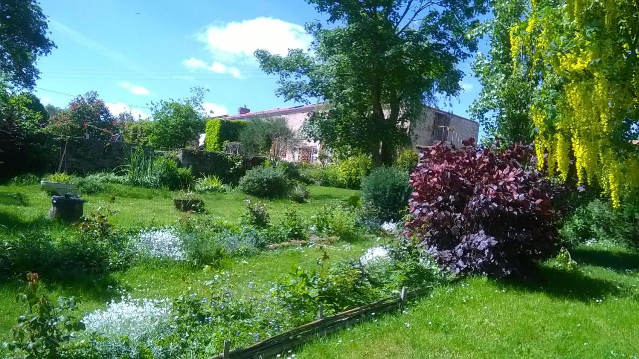 Au Coeur De La Nature Saint-Malo-du-Bois 외부 사진